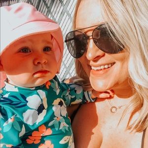 Meet your Posher, Arin